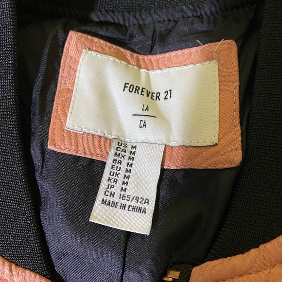 New bomber jacket - Picture 2 of 4